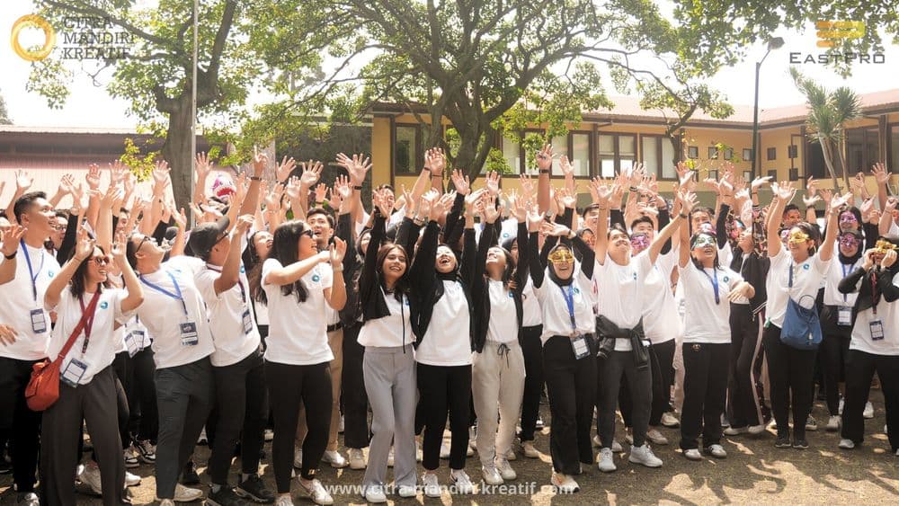 Fun Team Building Ideas to Strengthen Your Team